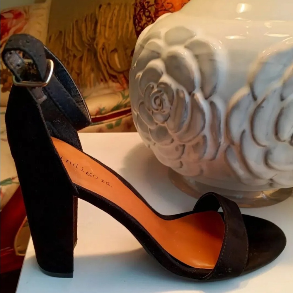 Indigo Rd peep toe shoes 8.5